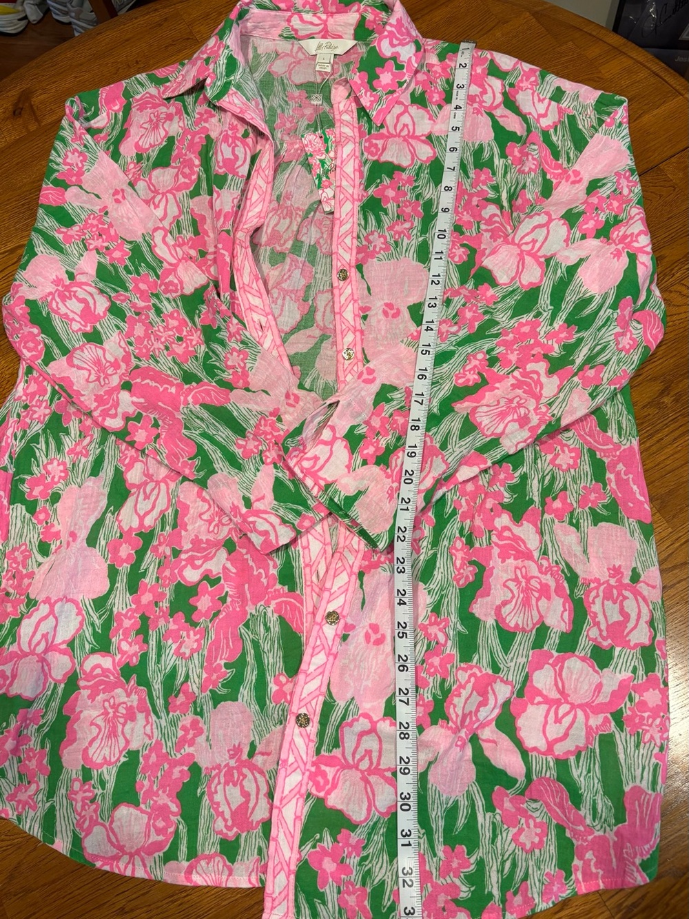 Lilly pulitzer kwitney long sleeve button down cover up - pink and green